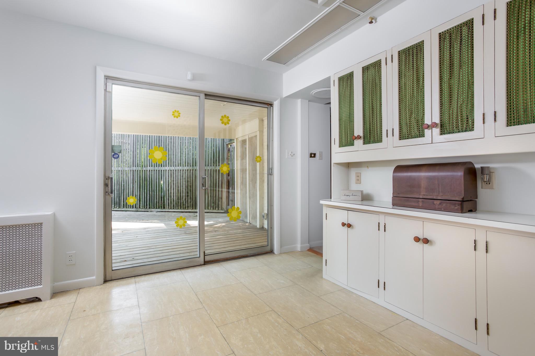 2022 Yorktown Road Northwest Washington, DC 20012 - Photo 19 of 29 Breakfast room