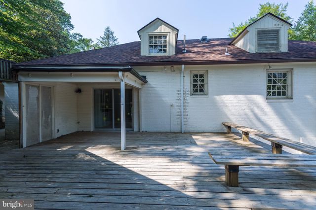 $1,000,000 | 2022 Yorktown Road Northwest, Washington, DC 20012