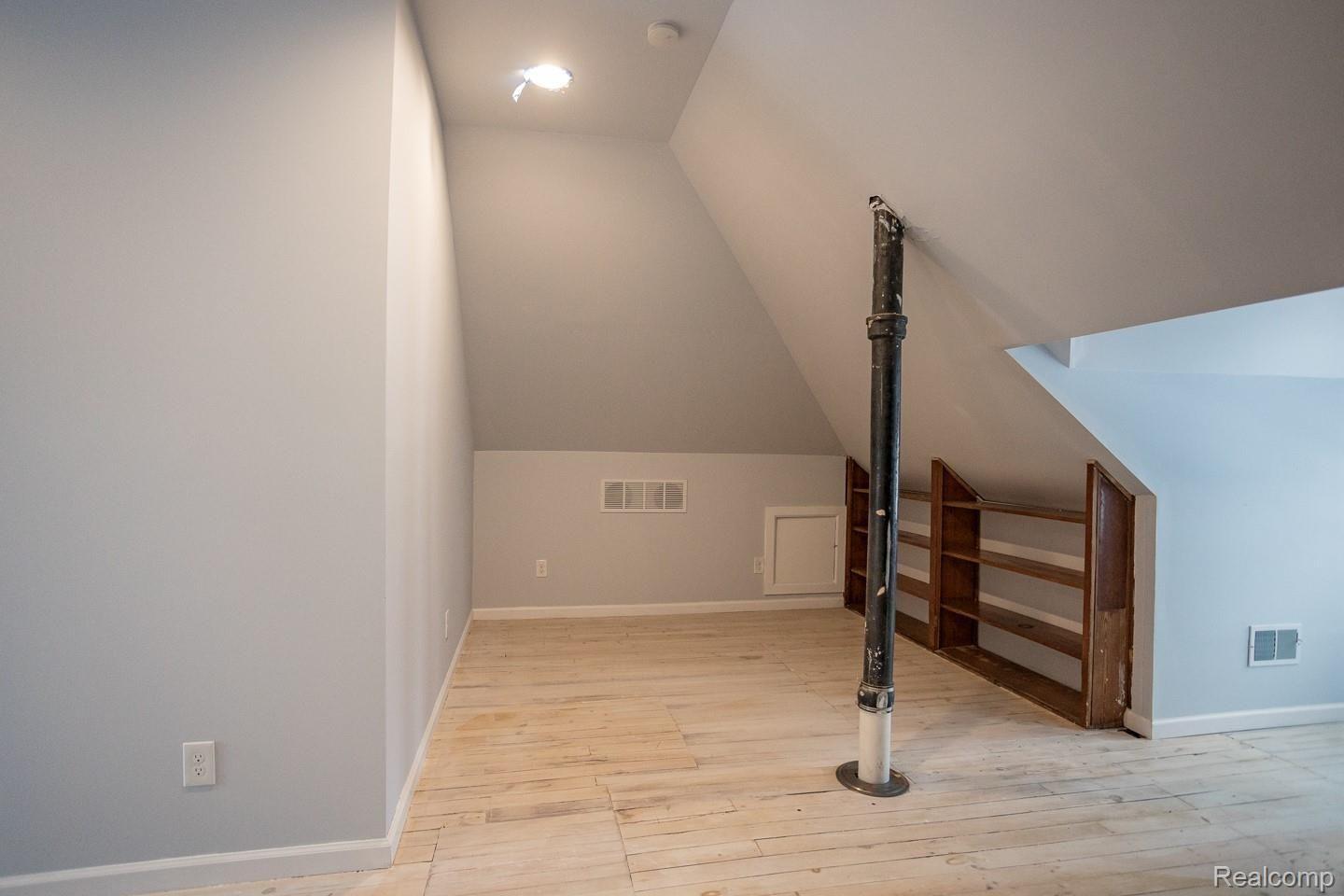 140 Atkinson Street Detroit, MI 48202 - Photo 42 of 52 140Atkinson-142.jpg