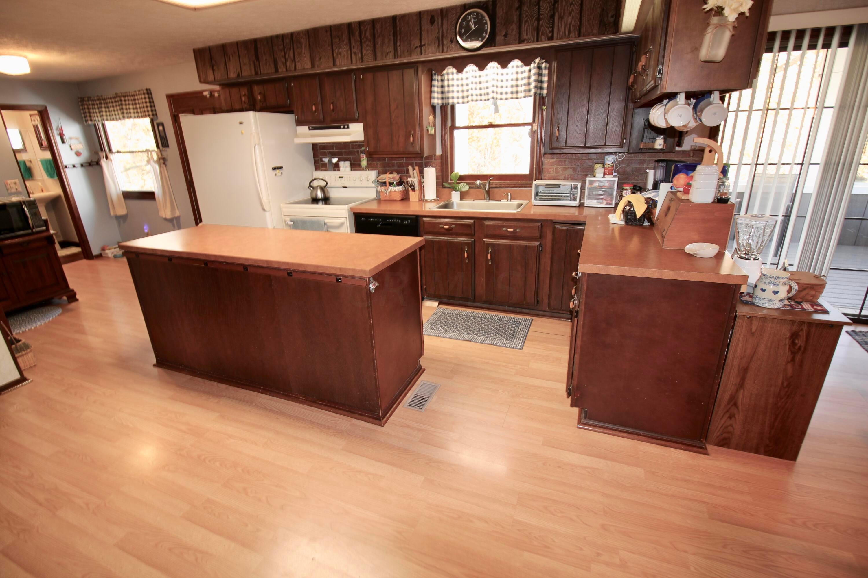 2501 Burnside Road Northwest Johnstown, OH 43031 - Photo 16 of 36 fullsizeoutput_86eb