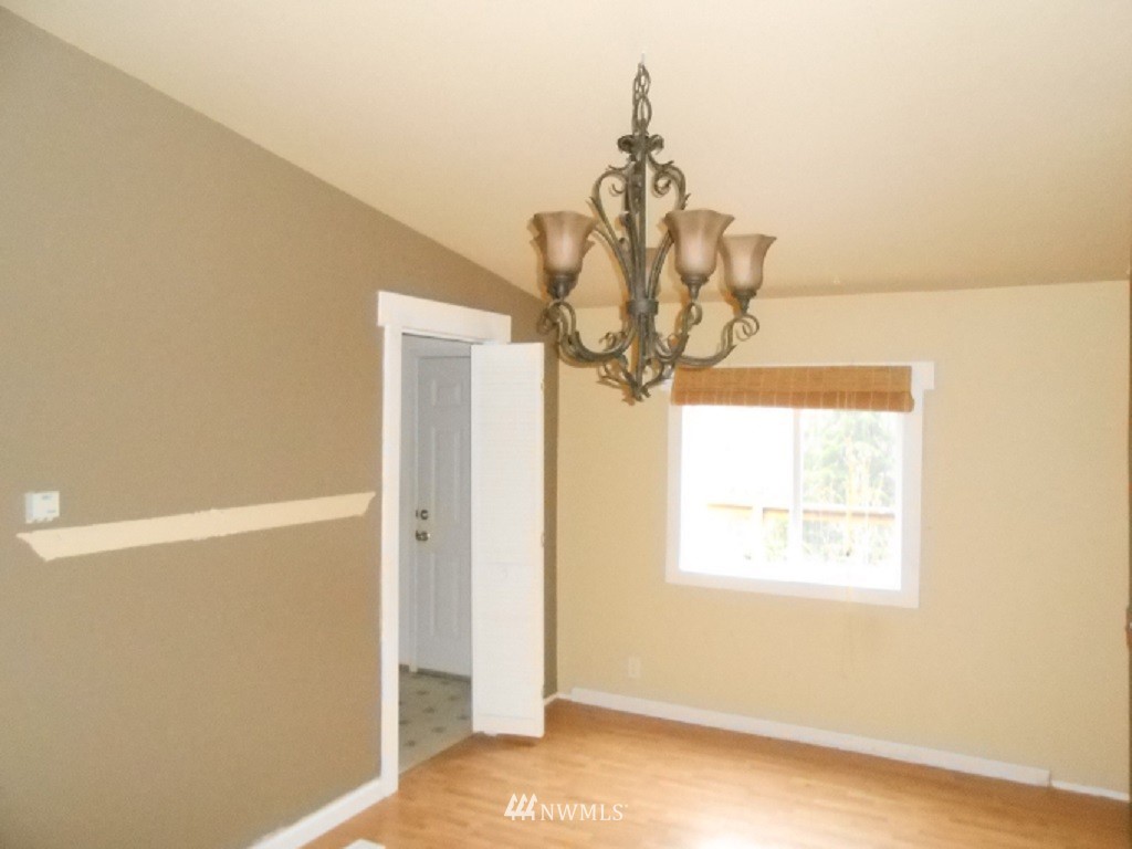 4482 East Rasor Road Belfair, WA 98528 - Photo 9 of 18 Gallery Image 9