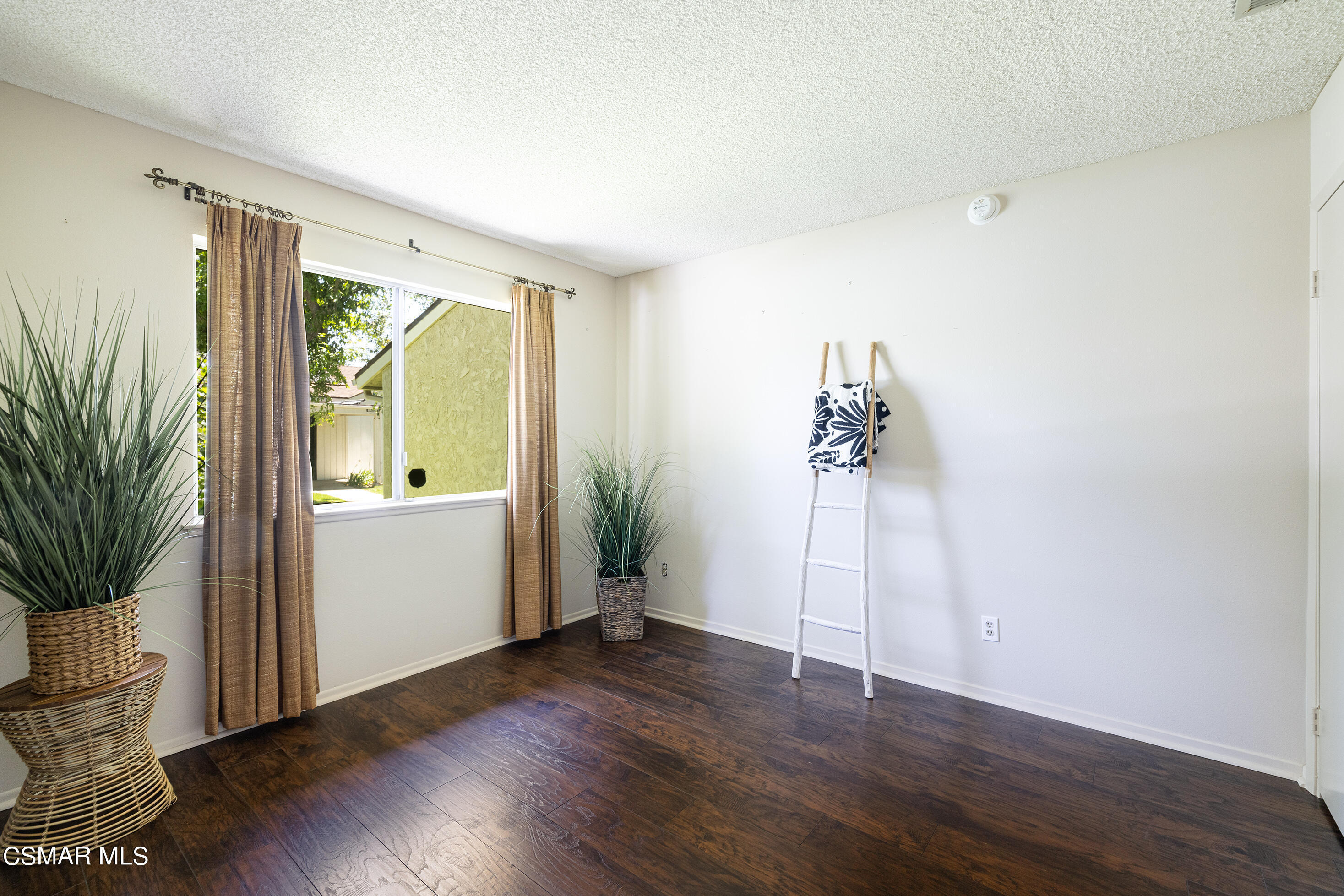 15010 Reedley Street, Unit B Moorpark, CA 93021 - Photo 15 of 27 Reedley14 (1)