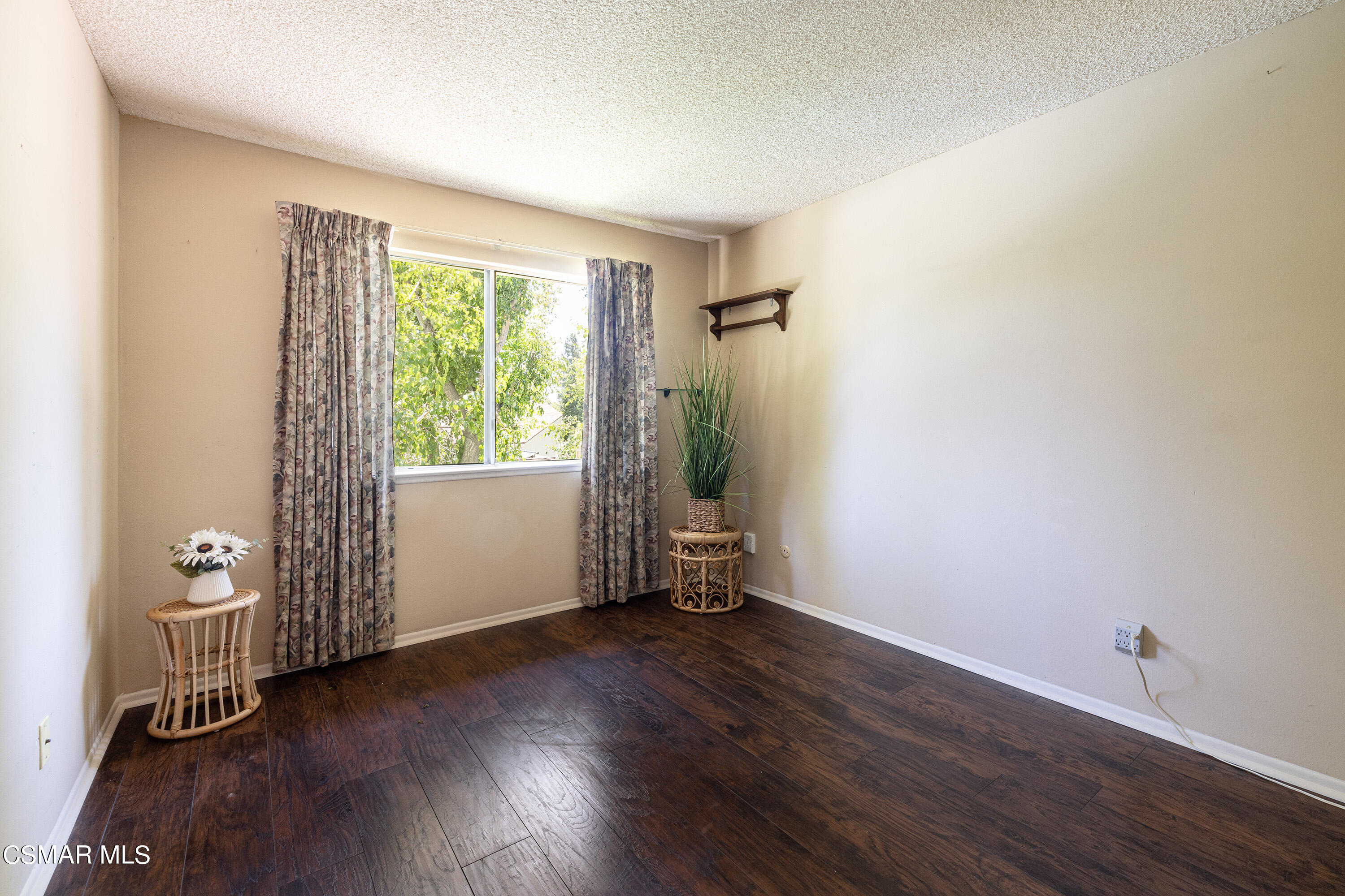 15010 Reedley Street, Unit B Moorpark, CA 93021 - Photo 21 of 27 Reedley20 (1)