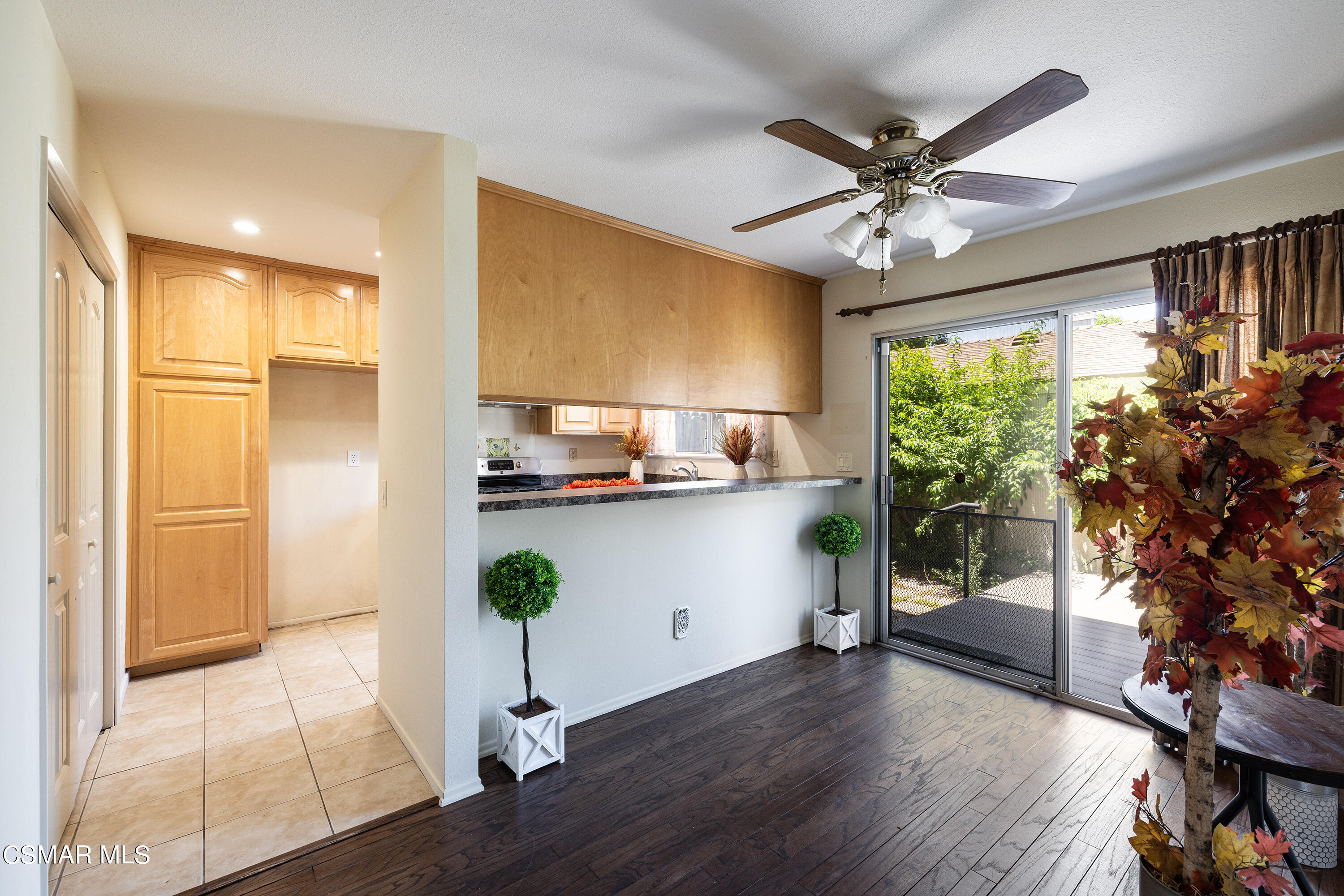 15010 Reedley Street, Unit B Moorpark, CA 93021 - Photo 8 of 27 Reedley7 (1)