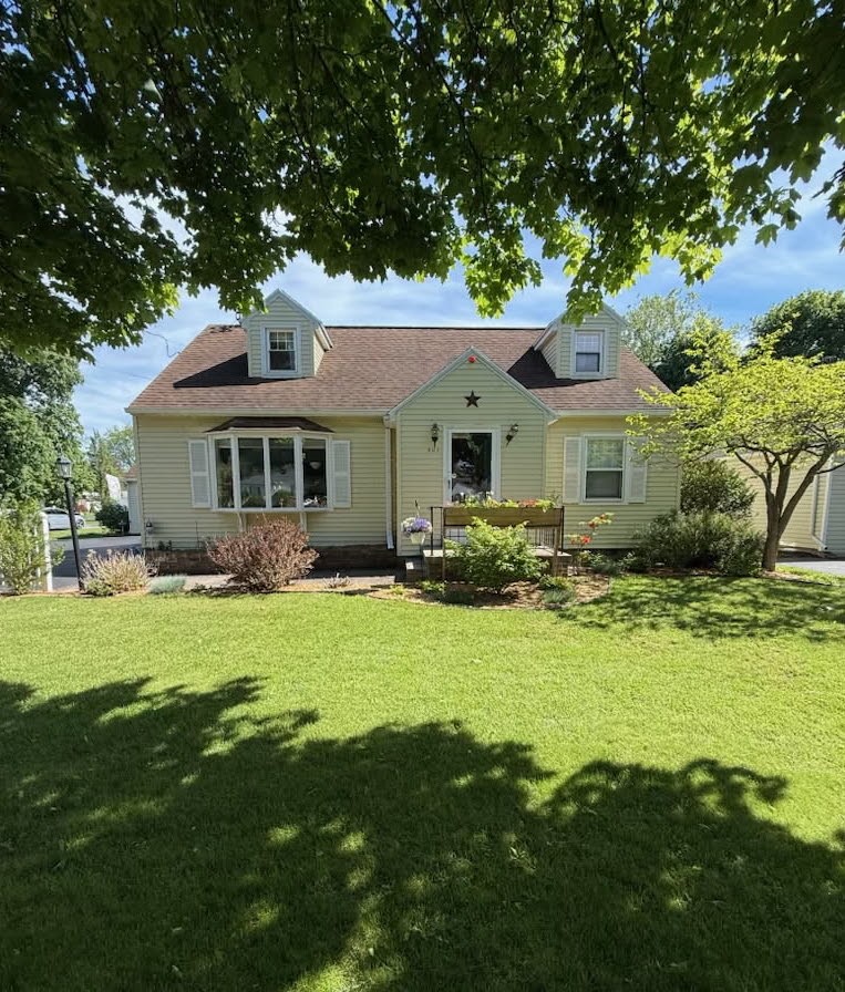 401 Hinchey Road Gates, NY 14624 - Photo 2 of 34