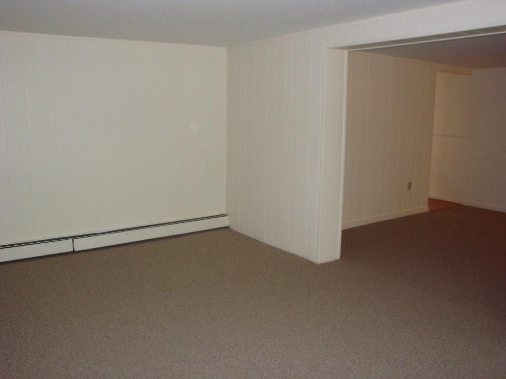 73 Smithwheel Road Old Orchard Beach, ME 04064 - Photo 23 of 27 apt 3 living room