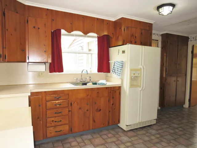 $285,000 | 67 Old Rockland Street, Rockport, ME 04856