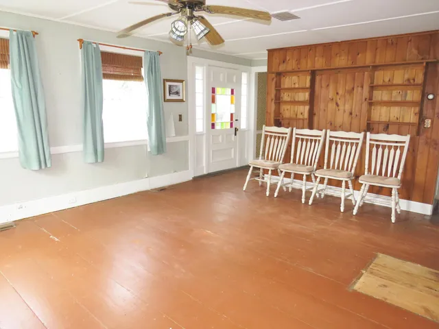 $285,000 | 67 Old Rockland Street, Rockport, ME 04856