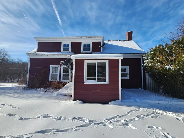 $285,000 | 67 Old Rockland Street, Rockport, ME 04856