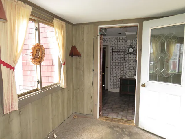 $285,000 | 67 Old Rockland Street, Rockport, ME 04856