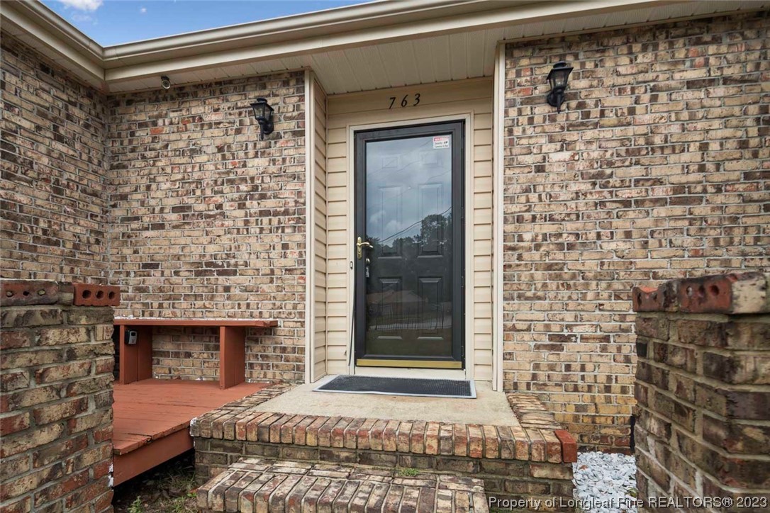 763 Ashbrook Road Fayetteville, NC 28314 - Photo 4 of 22 Gallery Image 4