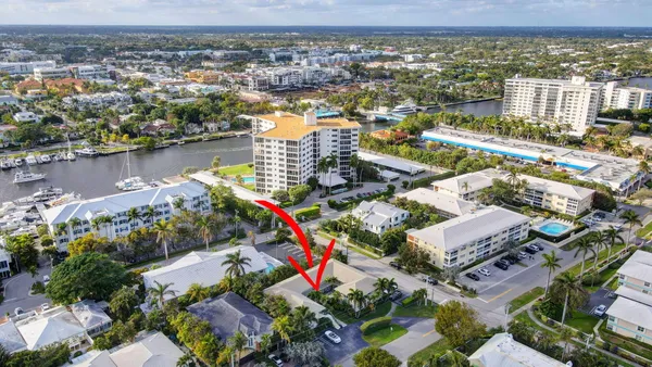 $575,000 | 100 Venetian Drive, Unit 3, Delray Beach, FL 33483