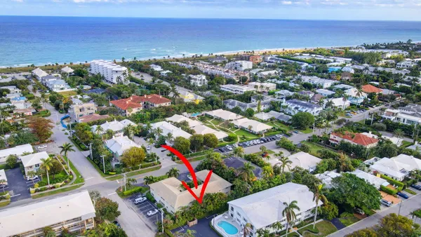 $575,000 | 100 Venetian Drive, Unit 3, Delray Beach, FL 33483