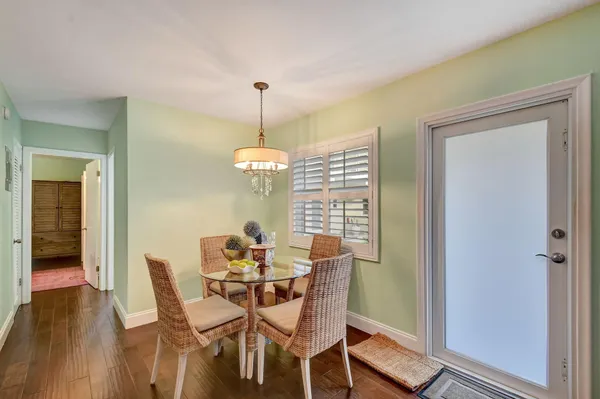 $575,000 | 100 Venetian Drive, Unit 3, Delray Beach, FL 33483