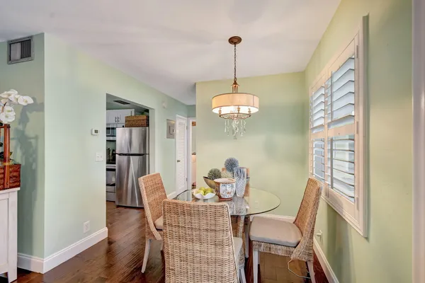 $575,000 | 100 Venetian Drive, Unit 3, Delray Beach, FL 33483