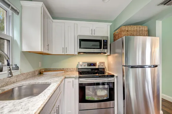 $575,000 | 100 Venetian Drive, Unit 3, Delray Beach, FL 33483