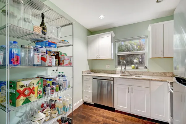 $575,000 | 100 Venetian Drive, Unit 3, Delray Beach, FL 33483