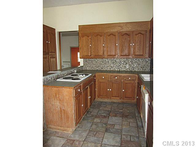 2221 Ashe Road York, SC 29745 - Photo 12 of 16