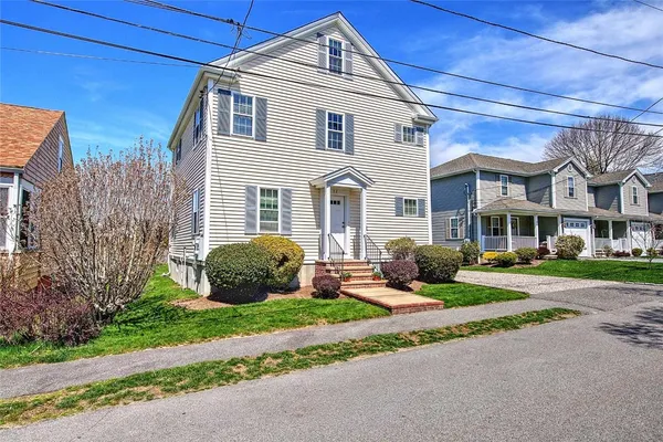 $779,000 | 31 Garfield Avenue, Bristol, RI 02809