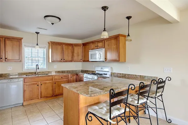 $779,000 | 31 Garfield Avenue, Bristol, RI 02809