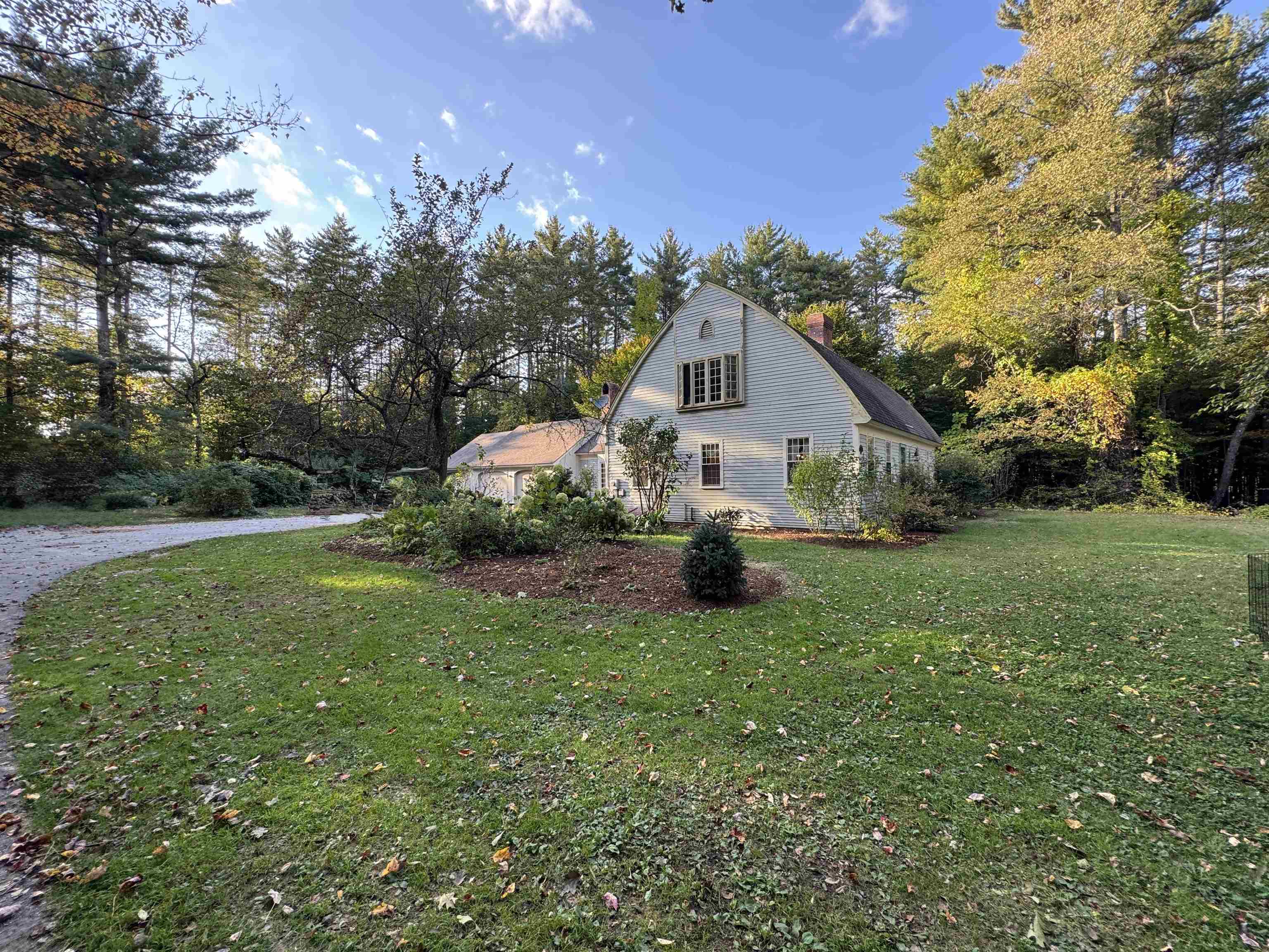 100 Antrim Road Hancock, NH 03449 - Photo 4 of 58