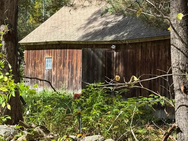 $575,000 | 100 Antrim Road, Hancock, NH 03449