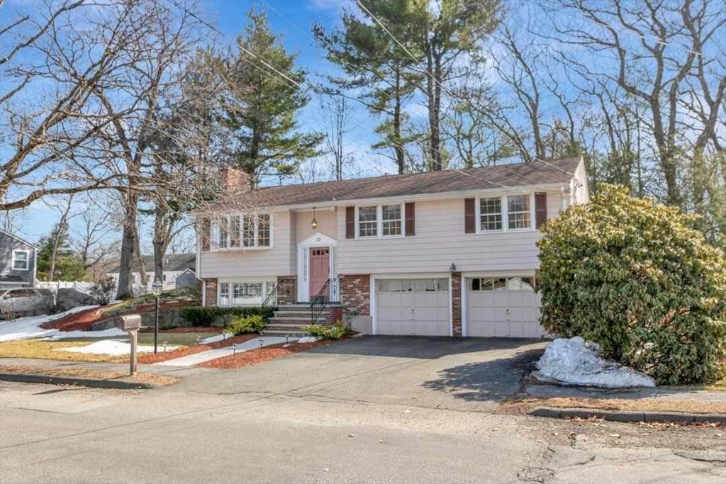 22 Susan Drive Saugus, MA 01906 - Photo 2 of 42 a street view along with residential houses