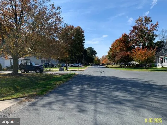 a view of outdoor space with green space