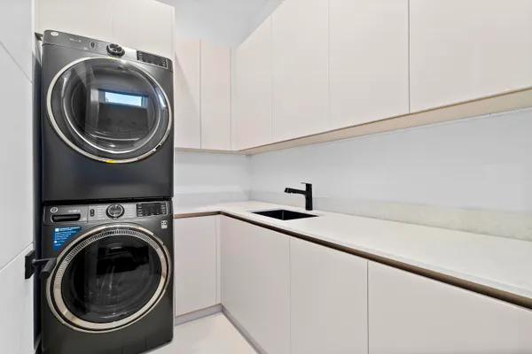 $9,995,000 | 2880 Northeast 9th Street, Pompano Beach, FL 33062