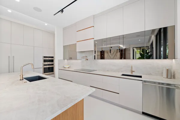 $9,995,000 | 2880 Northeast 9th Street, Pompano Beach, FL 33062