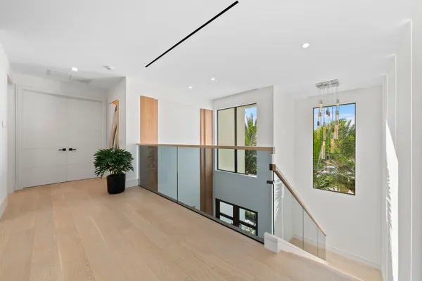 $9,995,000 | 2880 Northeast 9th Street, Pompano Beach, FL 33062