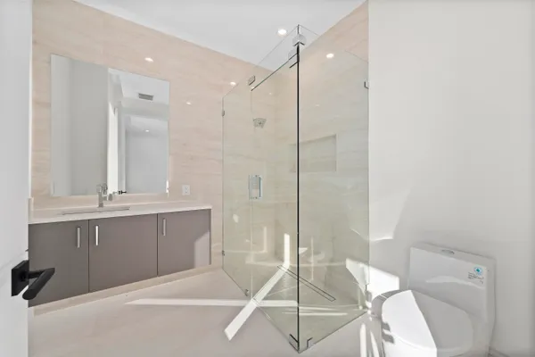 $9,995,000 | 2880 Northeast 9th Street, Pompano Beach, FL 33062