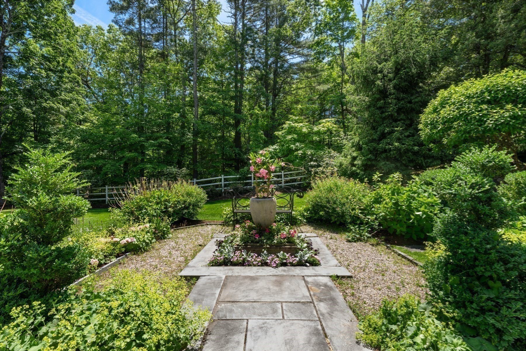 448 Concord Road Weston, MA 02493 - Photo 36 of 38 Gallery Image 36