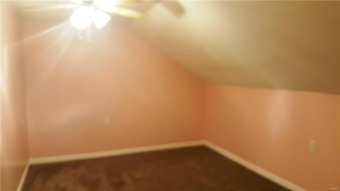 612 Blackjack Road Troy, IL 62294 - Photo 14 of 31