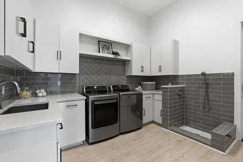 $2,500,000 | 8400 Lakewood Ridge Cove, Austin, TX 78738