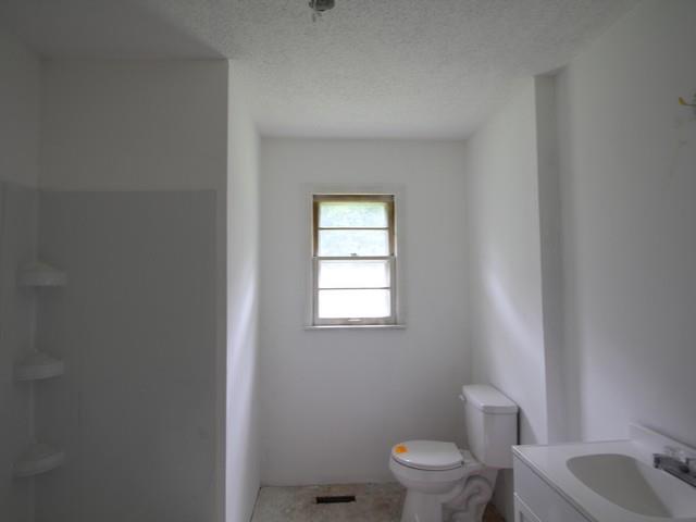 2032 Mansford Road Winchester, TN 37398 - Photo 11 of 14 Gallery Image 11