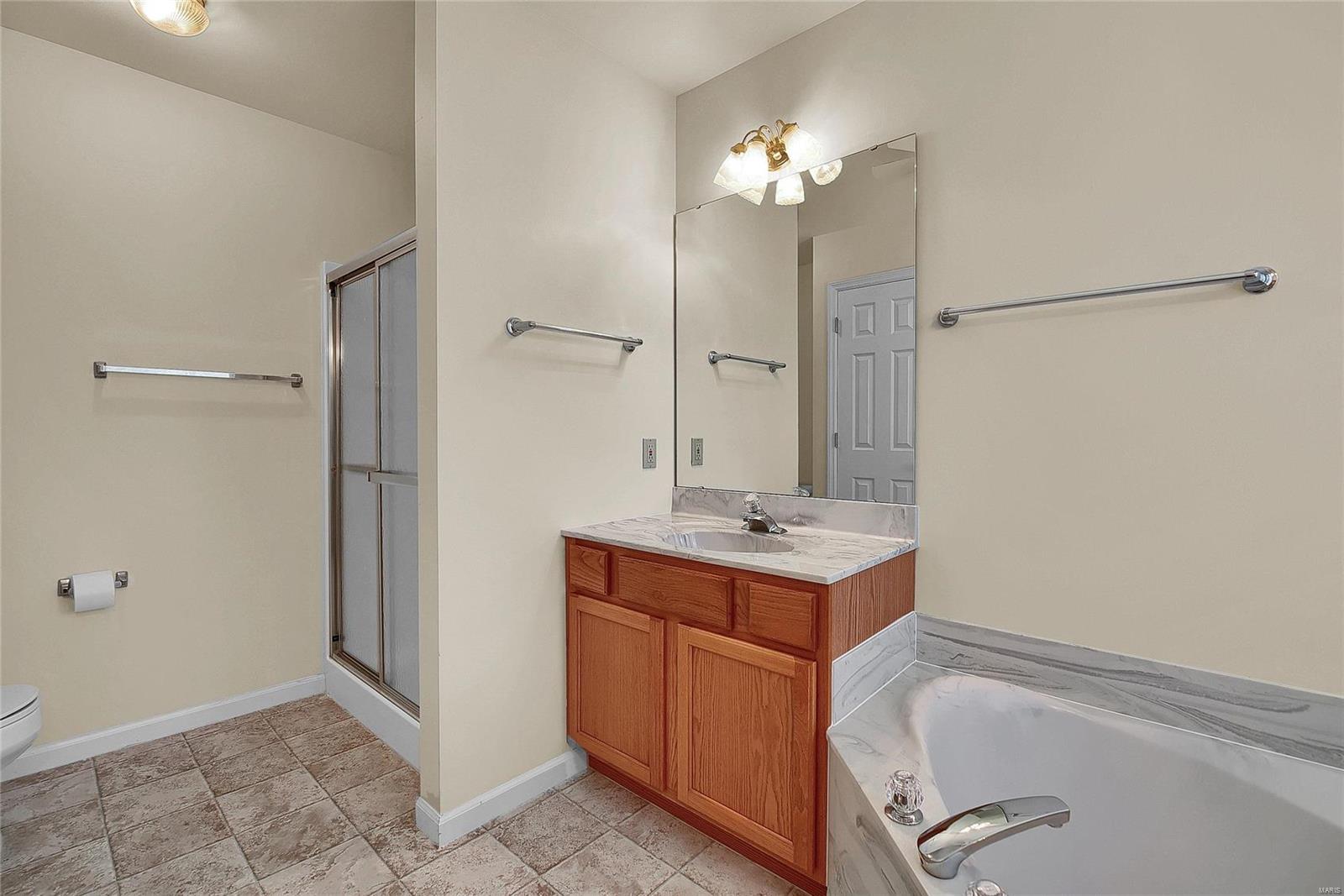 148 Meramec Oak Ridge Fenton, MO 63026 - Photo 14 of 26 Gallery Image 14