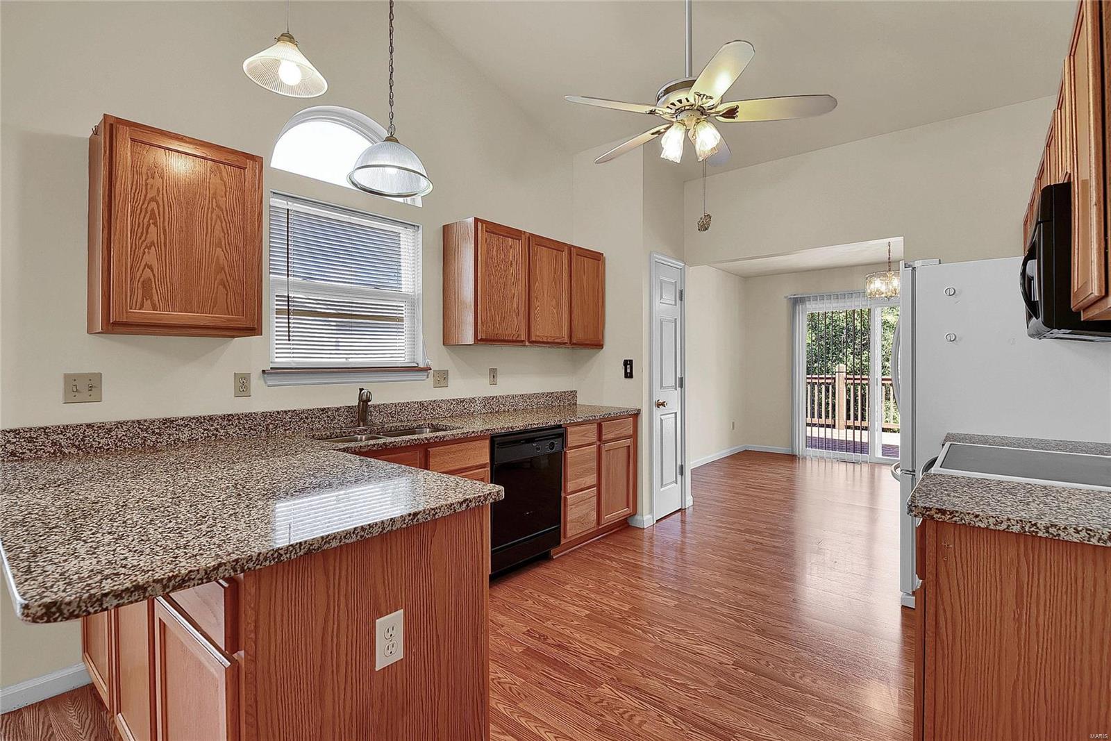 148 Meramec Oak Ridge Fenton, MO 63026 - Photo 10 of 26 Gallery Image 10