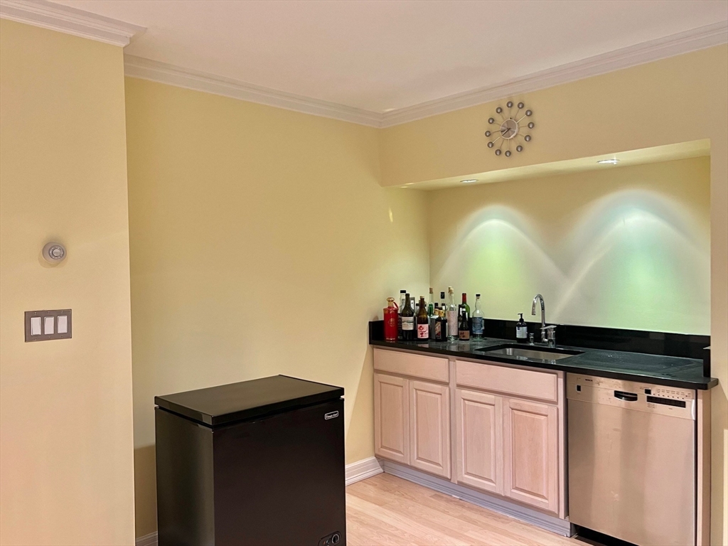 75 Lee Street Brookline, MA 02445 - Photo 19 of 30