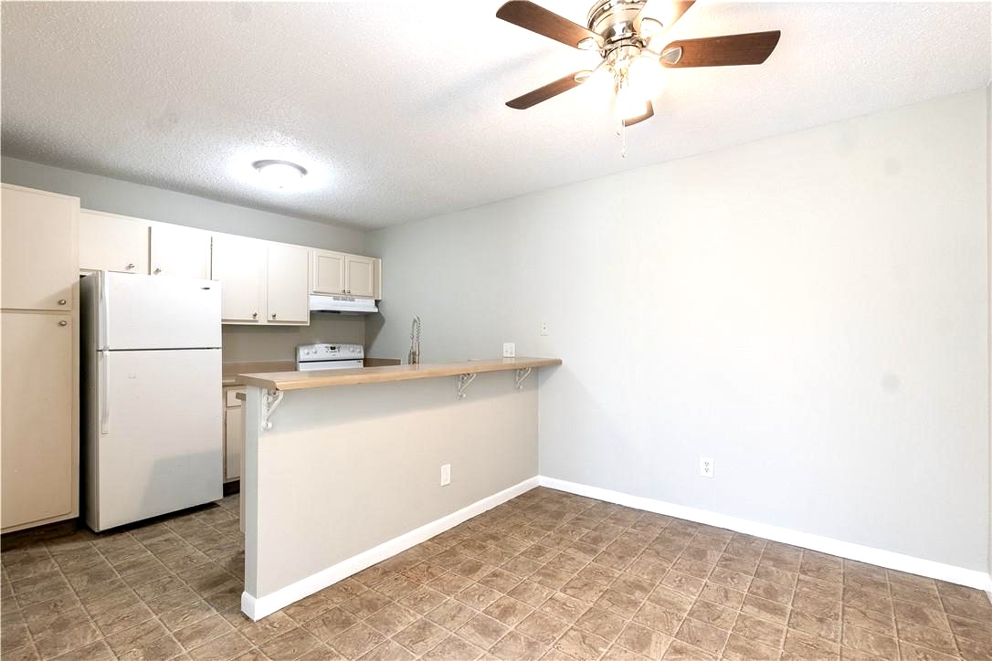2000 Kazmeier, Unit 7 Bryan, TX 77802 - Photo 7 of 12 Gallery Image 7