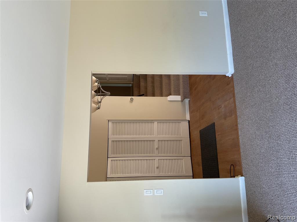 7096 Riverstone Road West Bloomfield, MI 48322 - Photo 9 of 26