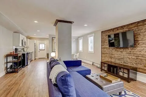 $274,900 | 1202 North 45th Street, Unit 1202A, Milwaukee, WI 53208