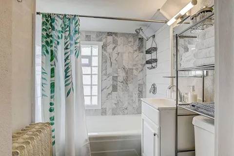 $274,900 | 1202 North 45th Street, Unit 1202A, Milwaukee, WI 53208