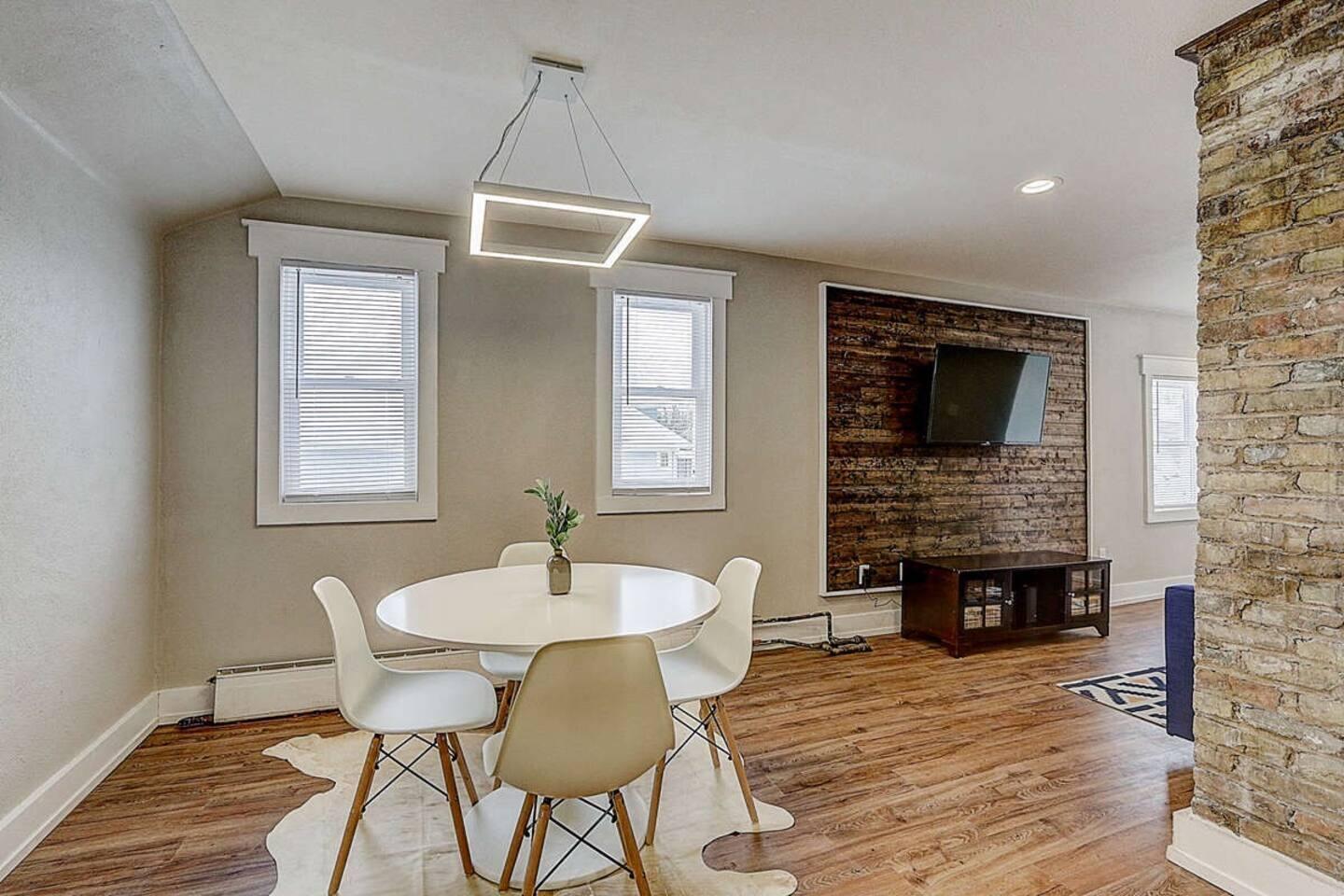 1202 North 45th Street, Unit 1202A Milwaukee, WI 53208 - Photo 7 of 18 diningn room