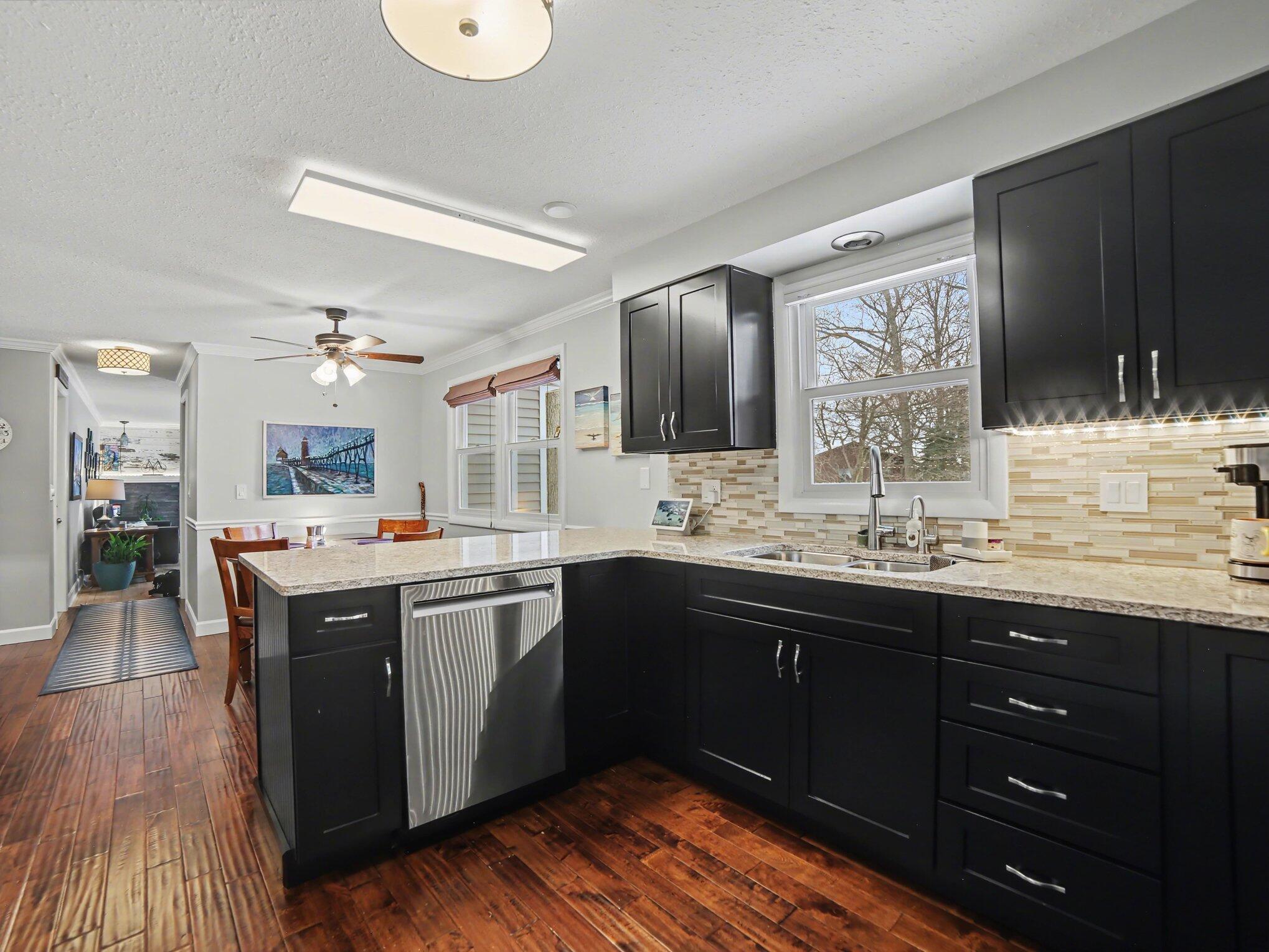 16118 Harbor View Drive Spring Lake, MI 49456 - Photo 11 of 38 029_file_9244