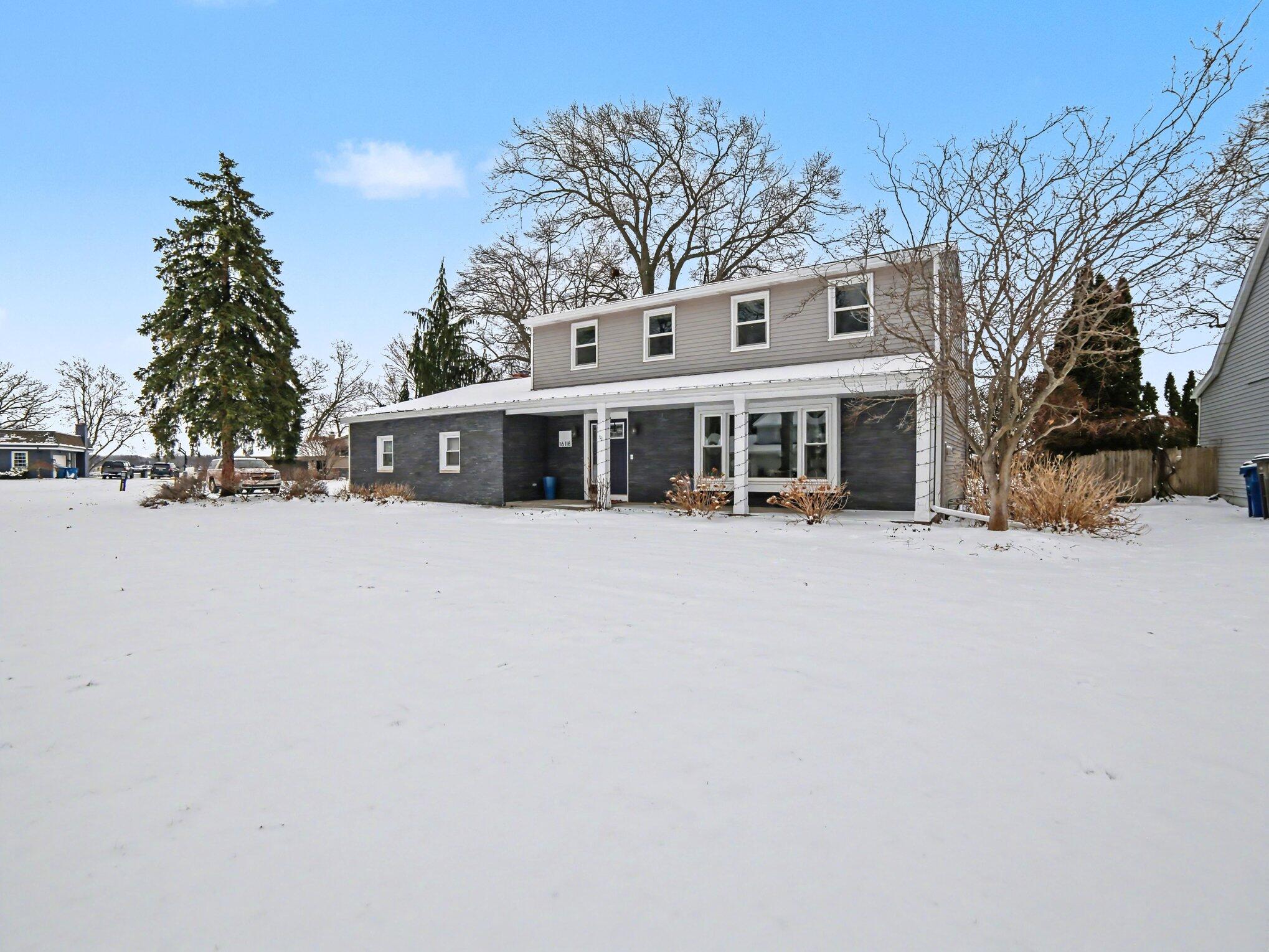 16118 Harbor View Drive Spring Lake, MI 49456 - Photo 5 of 38 004_file_2415