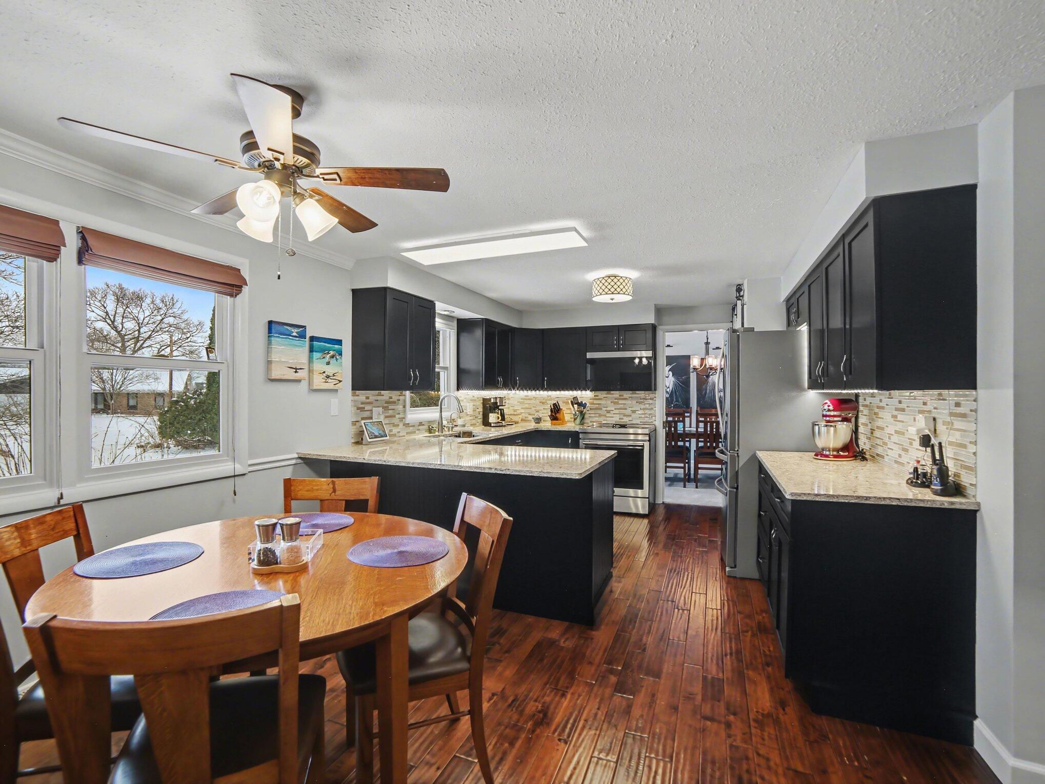 16118 Harbor View Drive Spring Lake, MI 49456 - Photo 8 of 38 031_file_1262