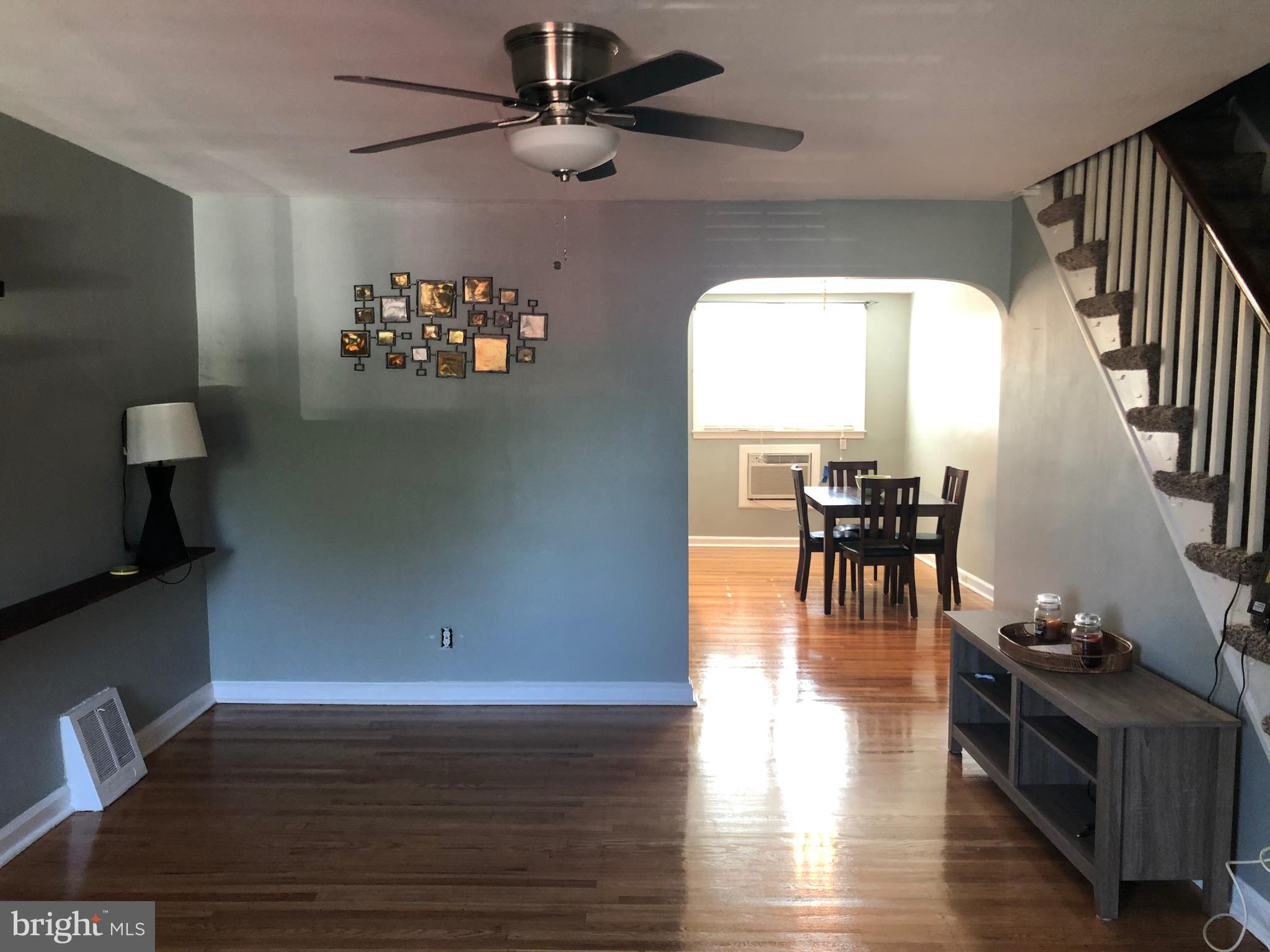 3060 Willits Road Philadelphia, PA 19136 - Photo 2 of 15 Living Room