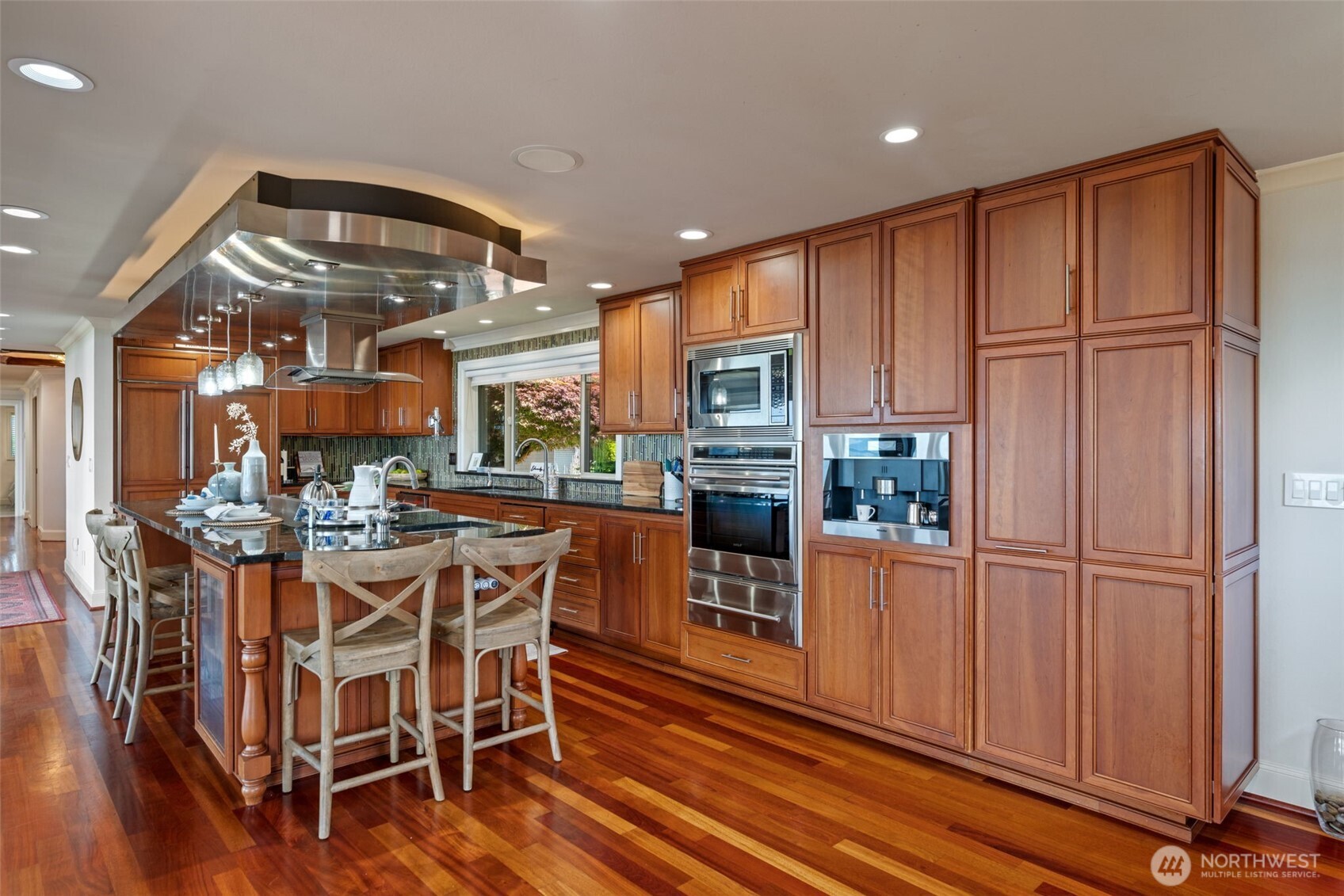 8723 Talbot Road Edmonds, WA 98026 - Photo 17 of 40