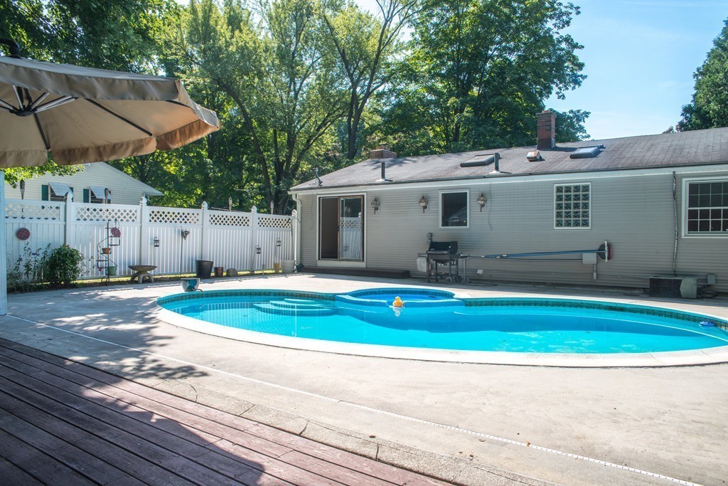 145 Franklin Road Longmeadow, MA 01106 - Photo 6 of 30